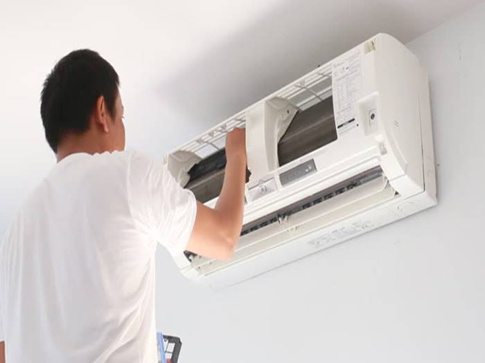 5 bước tự vệ sinh máy lạnh tại nhà không cần gọi thợ